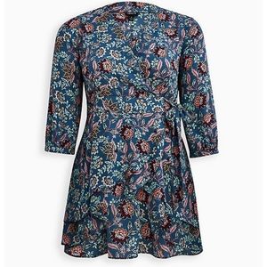 NWT torrid blue floral wrap top size 2